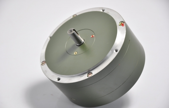 力矩電機(jī)控制器是否通用呢？